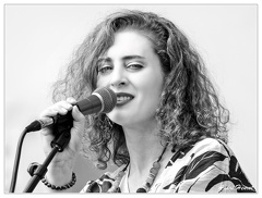 Sarah-Thorpe DSC 8705 3x4 N&amp;B