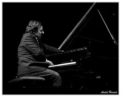 Andre-Manoukian DSC 2607 N&amp;B 5x4