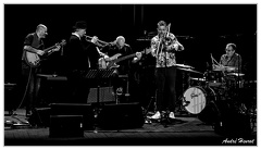 Pierre-Durand&amp;Erik-Truffaz&amp;Jerome-Regard&amp;Daniel-Zimmermann&amp;Julien-Charlet DSC 8255 N&amp;B 16x9
