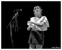 Sarah-Lenka DSC 8578 N&amp;B 5x4