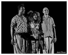 Childo-Tomas&amp;Yilian-Canizares&amp;Inor-Sotolongo DSC 3492 N&amp;B