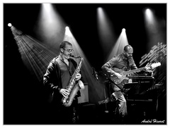 Matthieu-Donarier&amp;Manu-Codjia DSC 0018 N&amp;B 3x4