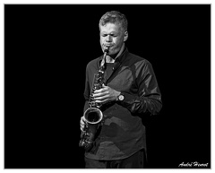 Nick-Lyons DSC 0217 N&amp;B 5x4