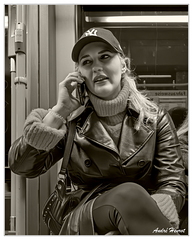 Casquette&amp;Telephone DSC 5987 N&amp;B 5x4