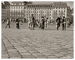 Extreme-Orient DSC 5696 N&amp;B 5x4