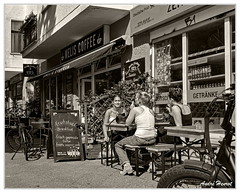 Copines-Salon-de-The DSC 2612 N&amp;B 5x4