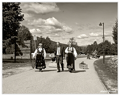 Heddal-Stavkirke-Mariage DSC 0561 N&amp;B 5x4
