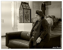 La-Piscine-Roubaix Visiteuse DSC 1979 N&amp;B 5x4