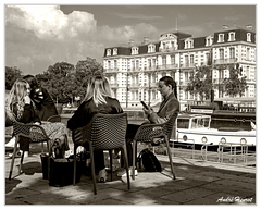 Trio-au-bord-de-la-Meuse DSC 1268 N&amp;B 5x4