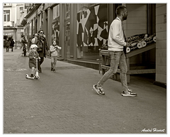 Valence Trottinette DSC 9080 N&amp;B 5x4