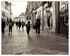 Charleville Grand-rue DSC 8520 N&amp;B 5x4