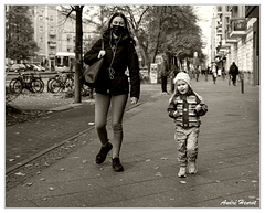 Berlin Enfant-Feuilles DSC 0520 N&amp;B