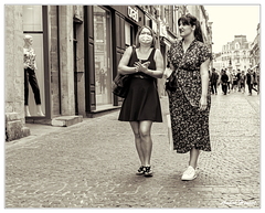 La-Covid Duo Grand-Rue DSC 4103 N&amp;B CR