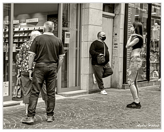 La-Covid Opposition-de-style DSC 4094 N&amp;B H