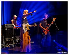Lea-Worms&amp;Gaelle-Buswel&amp;JB-Petri DSC 4019 5x4