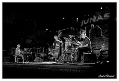 Marcin-Wasilewski&amp;Slawomir-Kurkiewicz&amp;Michal-Miskiewick DSC 5749 N&amp;B