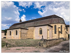 Saint-Nizier-sous-Charlieu Eglise IMG 9611
