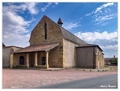 Saint-Nizier-sous-Charlieu Eglise IMG 9612